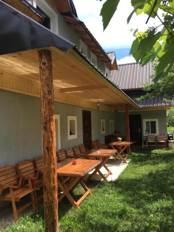 Bujtina Sherifaj Valbone Buitenkant foto