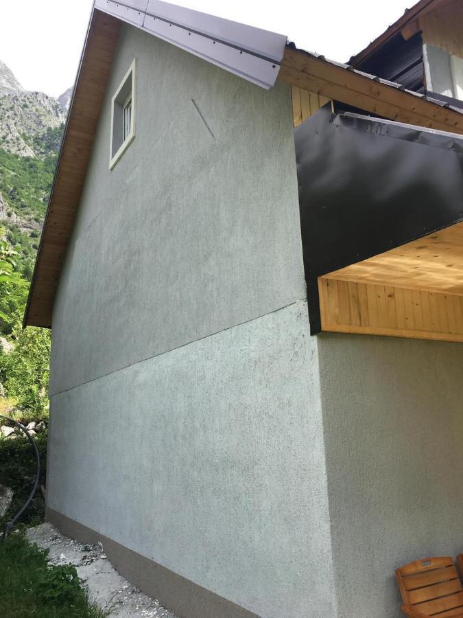 Bujtina Sherifaj Valbone Buitenkant foto
