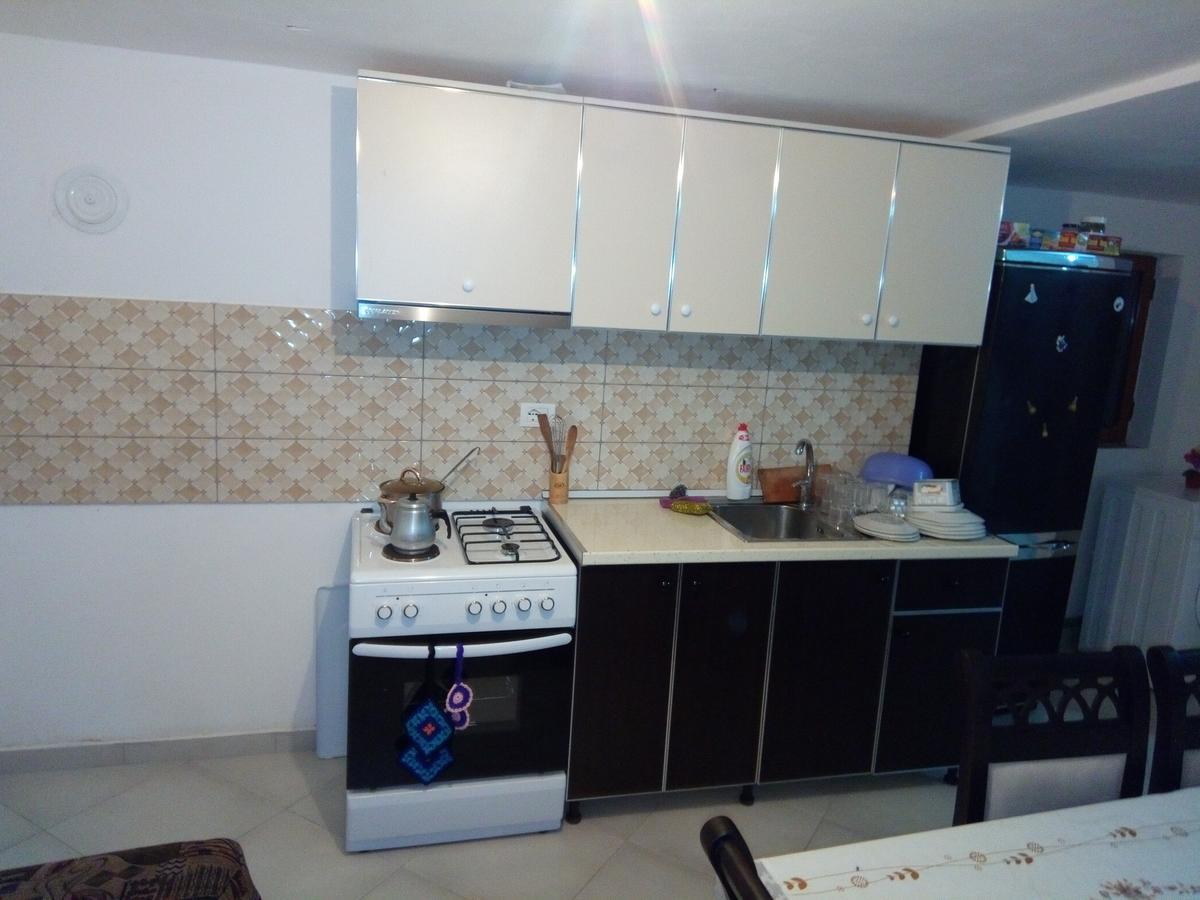 Bujtina Sherifaj Valbone Buitenkant foto