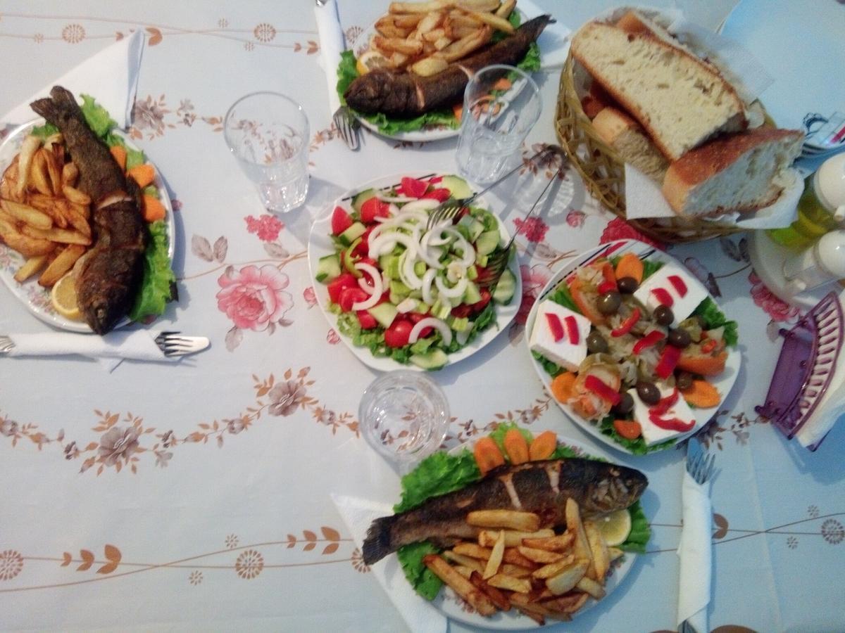 Bujtina Sherifaj Valbone Buitenkant foto